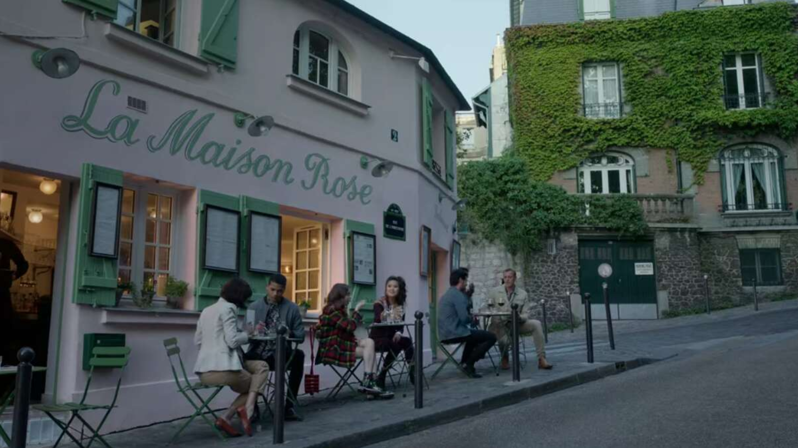 La Maison Rose Emily In Paris