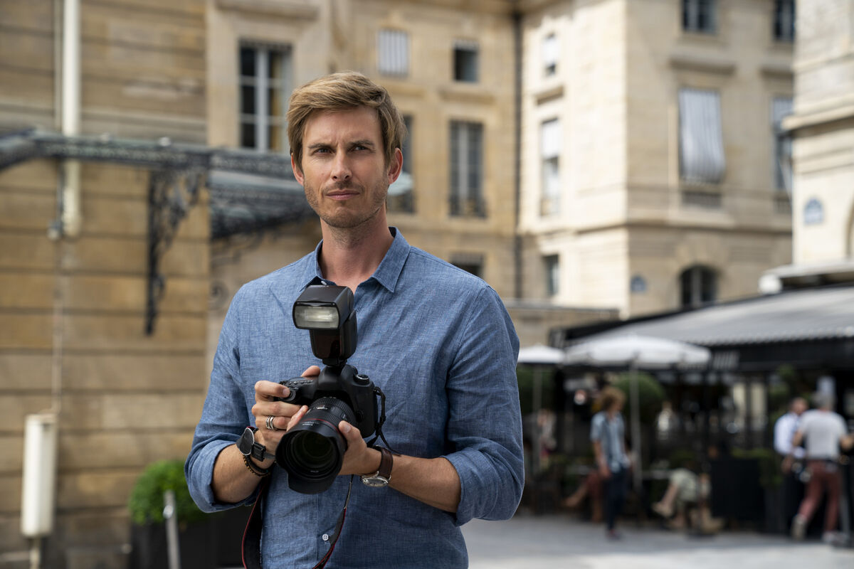 Who plays Erik in Emily in Paris season 2? – Søren Bregendal