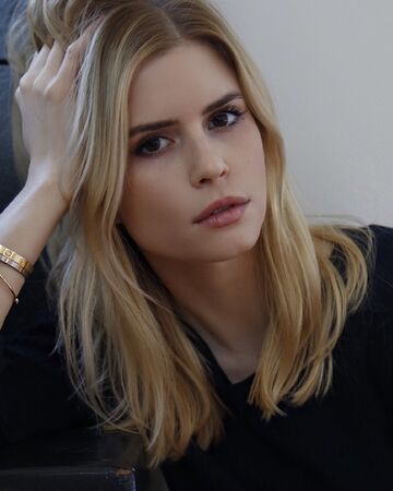 Carlson young sexy