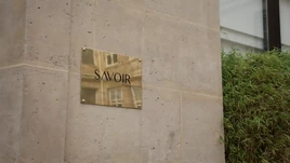 105 Savoir Plaque