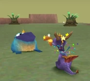 На заднем плане видны затаившиеся растения-убийцы