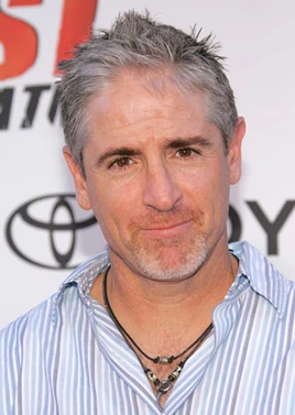 Cast Carlos Alazraqui