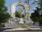 Johann Strauss Denkmal