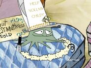 Early, his knife and cotten from bed.jpg (193 KB)