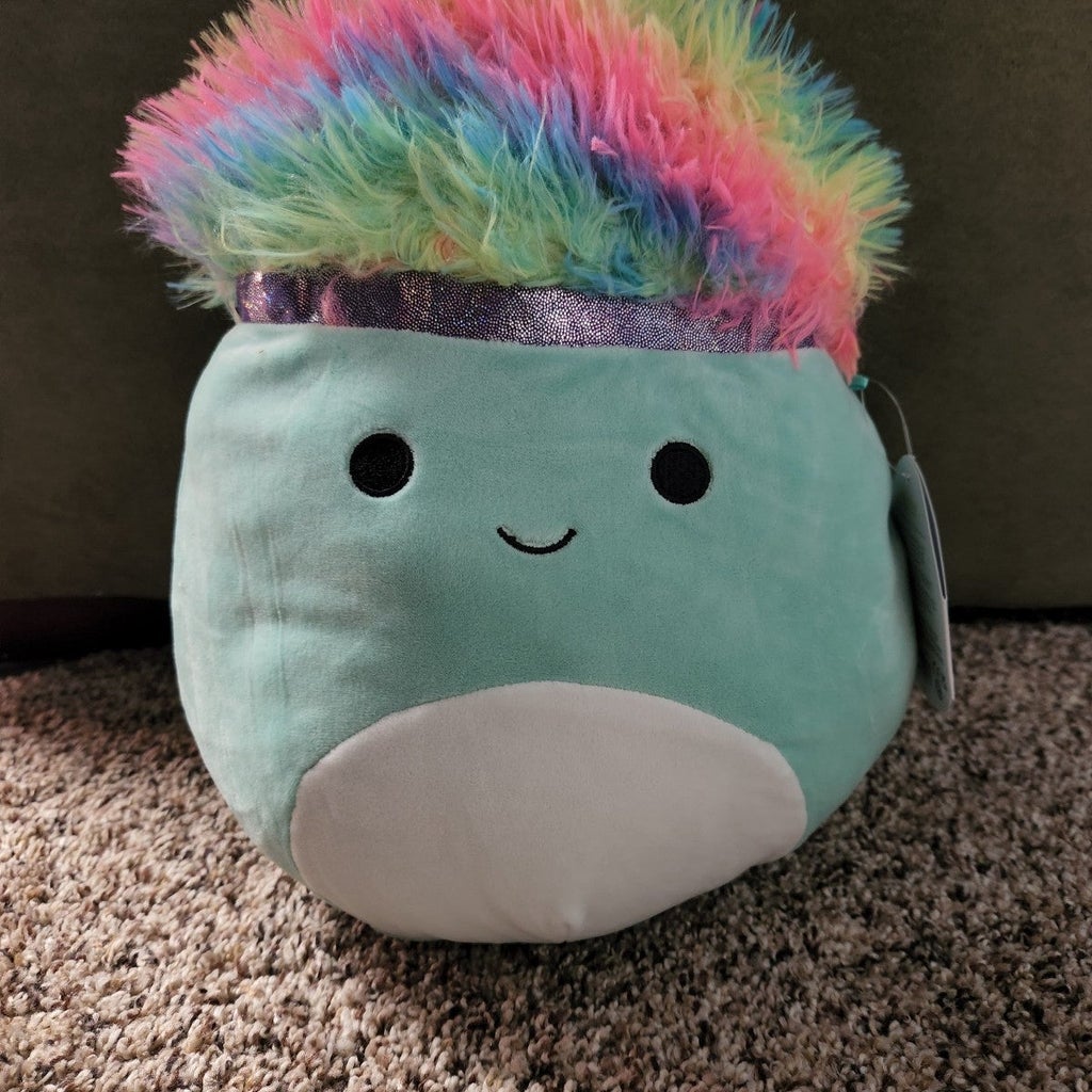 https://static.wikia.nocookie.net/squishmallowsquad/images/8/86/Tyrus.jpg/revision/latest?cb=20220718192826