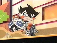 Chiro Catching Antauri.jpg (28 KB)