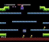 Mario sobre una plataforma en Mario Bros.(Arcade)