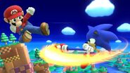 Sonic realizando su ataque aéreo hacia atrás contra Mario en la Zona Windy Hill.