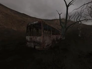 Zardzewiały autobus na Jantarze