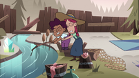 S4E8 Manny and Mendel pull on fishing rod