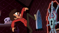 S2E19 Marco Diaz about to kick the carriage door