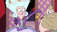 S3E10 Queen Butterfly ringing her bell with worry