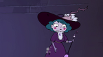 S4E4 Eclipsa dusting off her dress