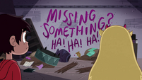 S4E19 Star and Marco look at the message