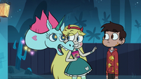 S1e2 pony head alongside star