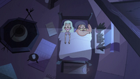 S4E8 Moon and River sleeping in their yurt