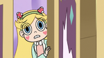 S3E21 Star Butterfly entering Pony Head's bedroom