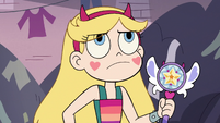 S3E14 Star Butterfly takes out her wand