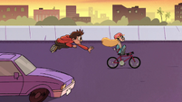 S2E5 Marco 'stop the bike by yourself'