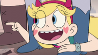 S2E15 Star Butterfly pointing at Uncle Lump