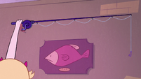 S2E23 Star Butterfly picks up Skeeves' fishing pole