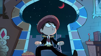 S1E15 Marco looks up at the blood moon