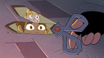 S2E31 Marco and Star's reflections in Marco's scissors