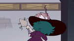 S4E3 Eclipsa playing guitar with her back turned