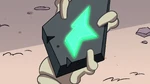 S2E8 Ludo's wand star glows bright green.png (818 KB)