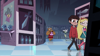 S1E8 Star and Marco pass by Ludo