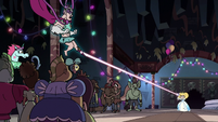 S3E24 Star catches Mina with magic ribbon