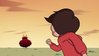 S2E31 Marco Diaz chasing Hekapoo