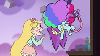 S3E21 Star Butterfly 'gingerbread and ice cream'