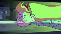 S2E27 Star Butterfly pulled away from the black hole