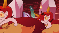 S3E29 Hekapoo creates duplicates of herself