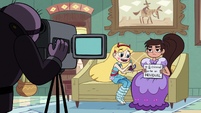 S2E36 Star Butterfly doing Marco's makeup