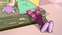 S2E23 Star Butterfly tapping her shoes together