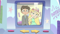 S3E34 Star making a best friends pose