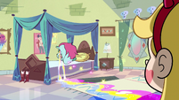 S2E33 Pony Head crying near Star Butterfly's bed