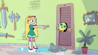 S2E1 Star tosses fish at the door