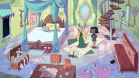 S2E21 Star, Janna, and Larry in Star's bedroom