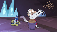 S4E4 Glossaryck laughs; monkey tosses popcorn