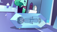 S2E34 Marco falls out of Lekmet's refrigerator