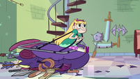 S2E28 Star Butterfly trying to stand upright