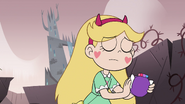 S4E1 Star Butterfly closes her phone