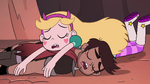 S4E28 Star and Adult Marco fall unconscious