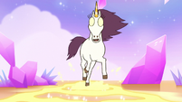 S3E23 Adult unicorn galloping up to Star