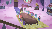 S3E21 Star and Pony Heads around dining hall table