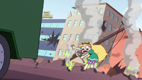 S2E14 Star Butterfly stops short of the crevice