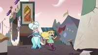 S4E1 Star and Fake Moon running away.png (1.15 MB)
